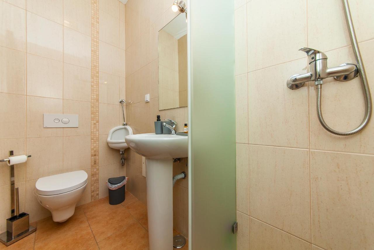 Holiday home D02 - Carrob Street House *