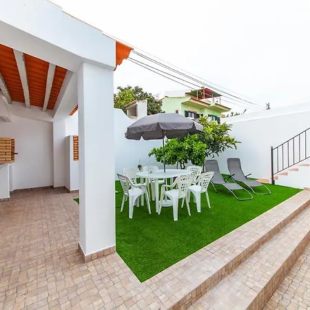 D02 - Carrob Street House Villa Lagos Exterior photo